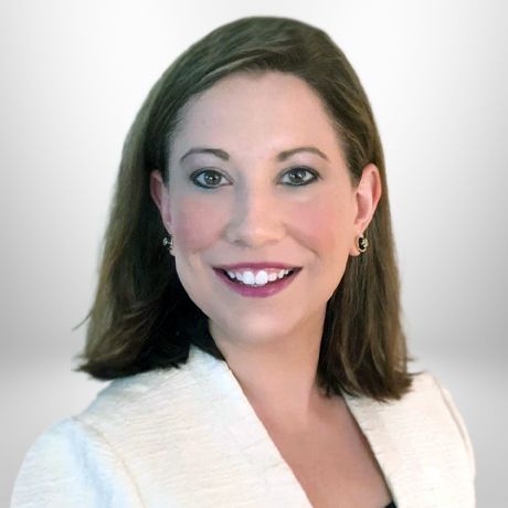 kelly zonderwyk headshot