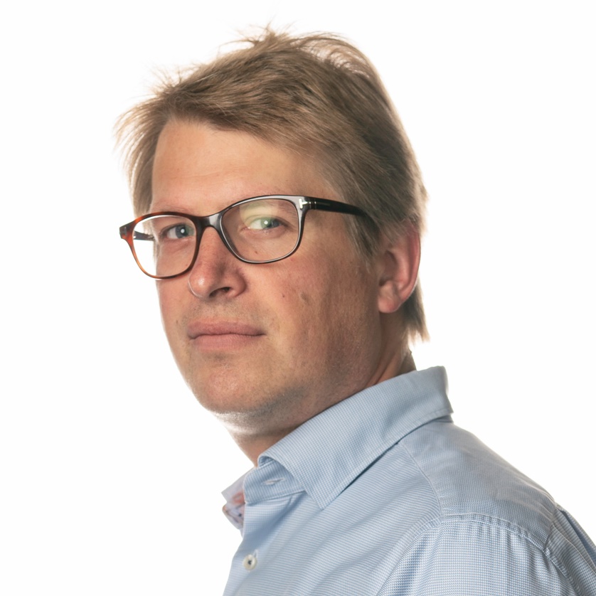 Tobias Schaefer Headshot